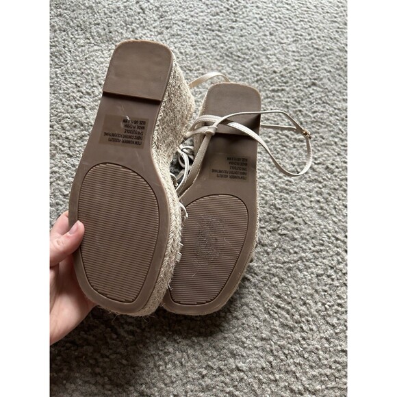 Torrid Laceup Strappy Platform Wedge Sandal Size 11.5WW Beige - Picture 4 of 5